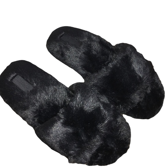 Pink | super soft black slippers size small (5-6) - Picture 2 of 2